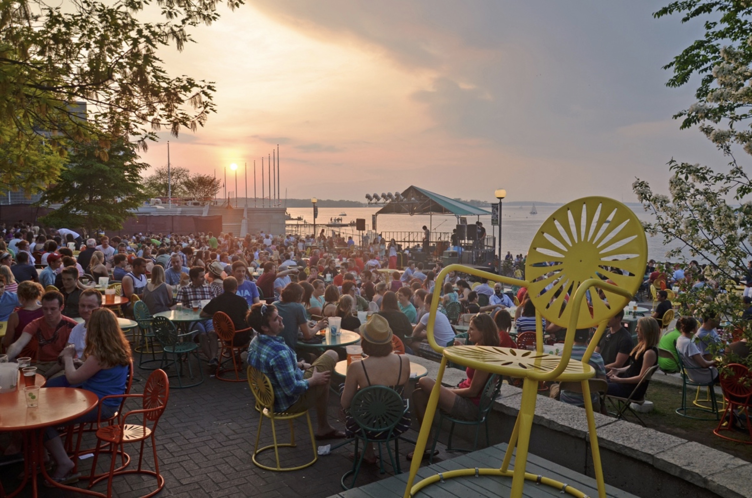 Photo of the Memorial Union Terrace overlooking Lake Mendota in Madison, Wisconsin